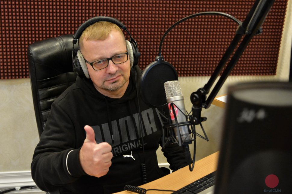 В Северодвинске на радио «Модерн» выступил Антон Полуэктов